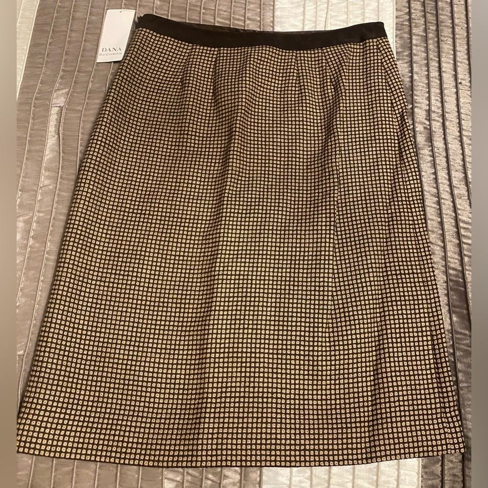 NEW - Dana Buchman Midi Camel/Coffee Wool Skirt with Suede Waist trim detail. - Picture 2 of 5